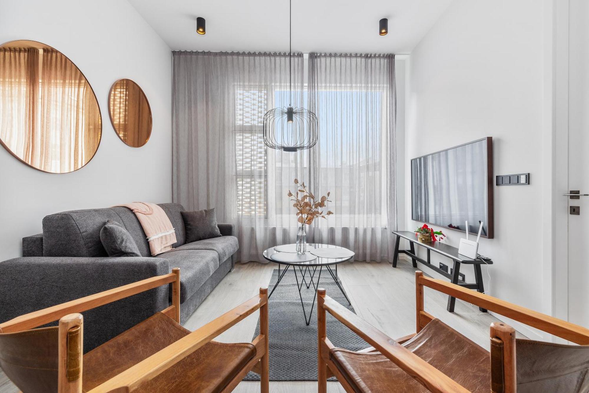 Vibrant Hafnatorg I Spacious Property With Expansive Garage 雷克雅維克 外观 照片